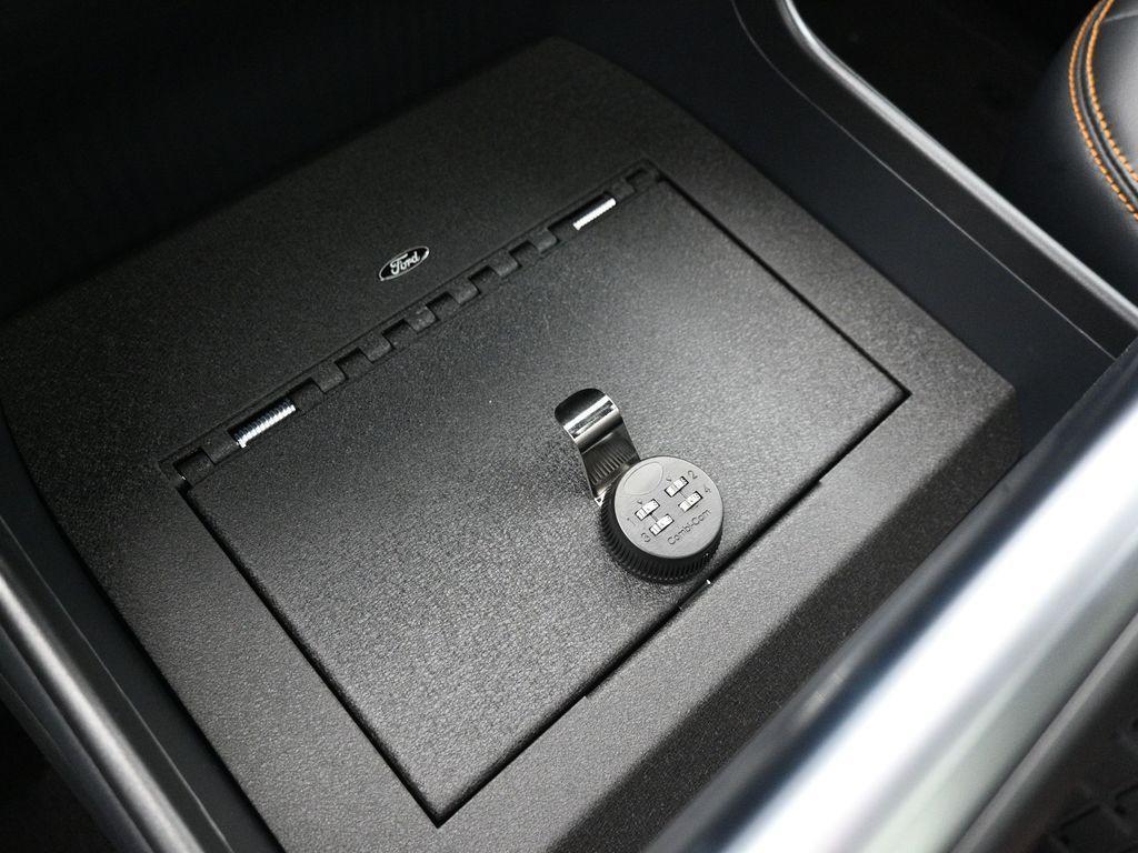 new 2025 Ford Expedition car, priced at $84,400