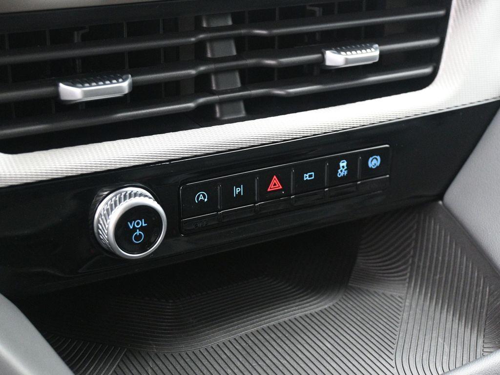 new 2025 Ford Explorer car, priced at $45,415
