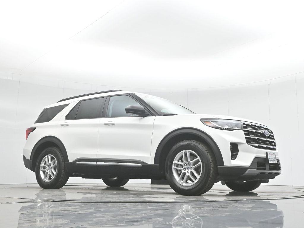 new 2025 Ford Explorer car, priced at $45,415
