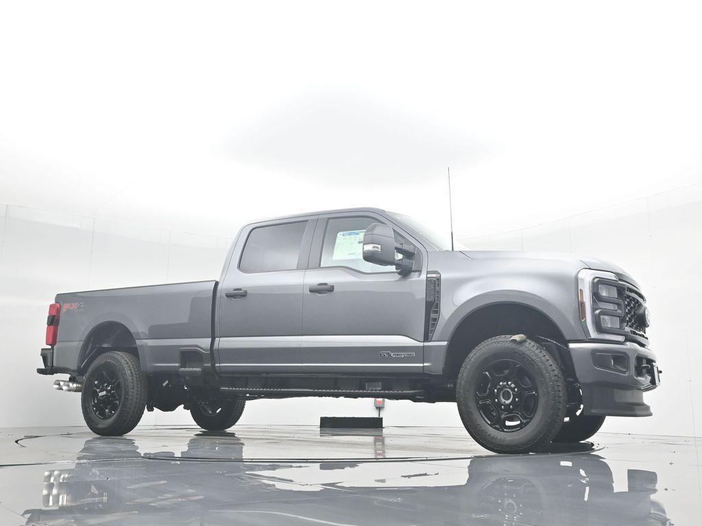 new 2024 Ford F-350 car, priced at $72,195