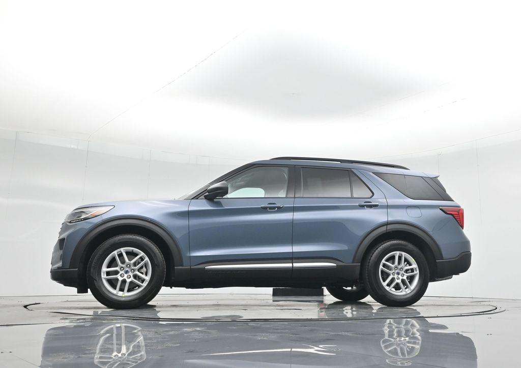 new 2025 Ford Explorer car, priced at $41,140