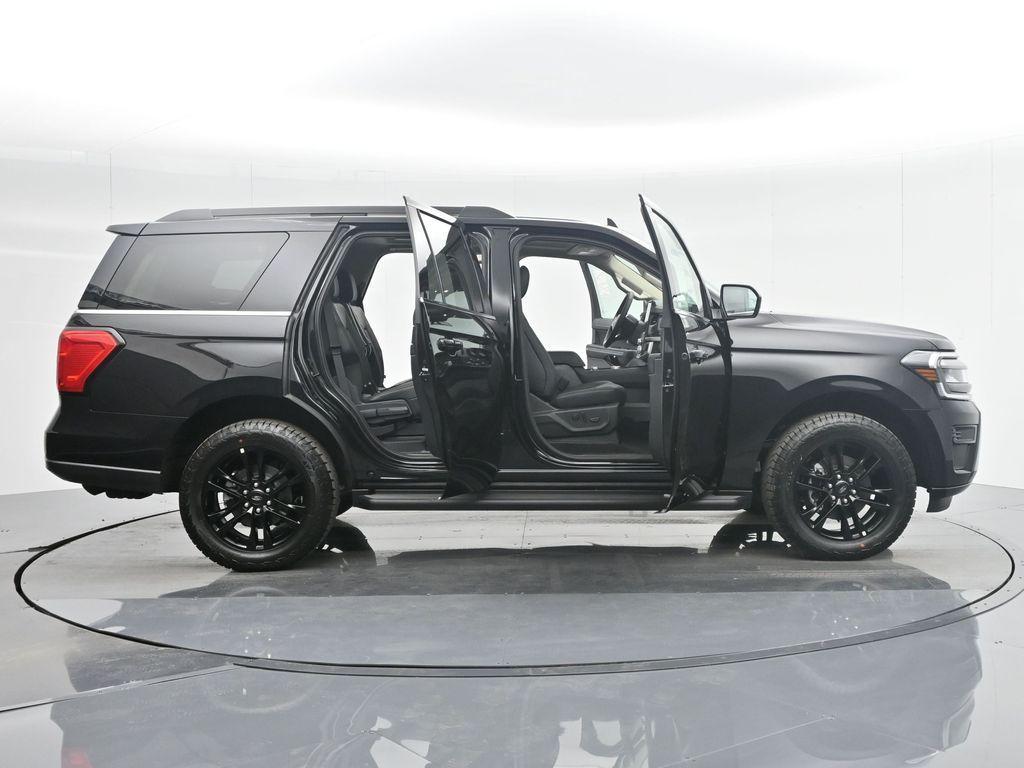 new 2024 Ford Expedition car, priced at $73,405