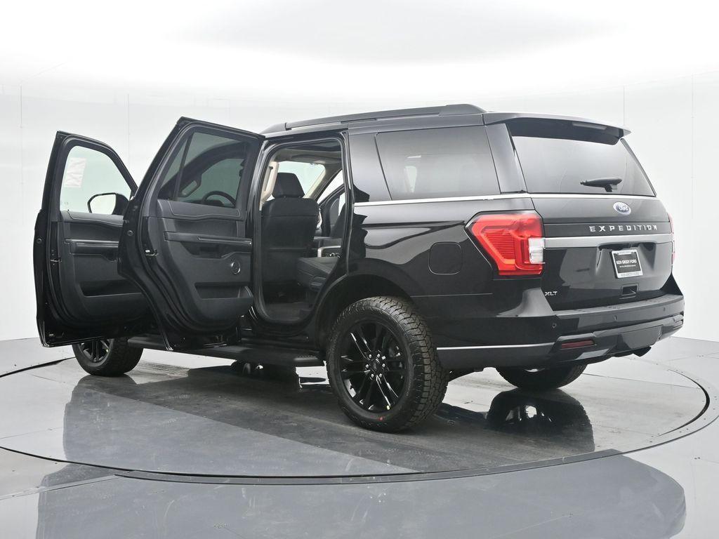 new 2024 Ford Expedition car, priced at $73,405