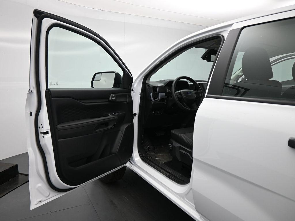 new 2025 Ford Ranger car, priced at $33,290