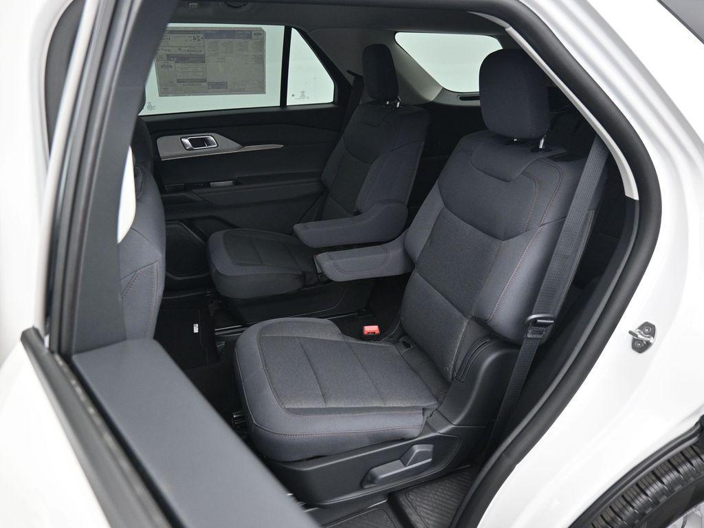 new 2025 Ford Explorer car, priced at $41,440