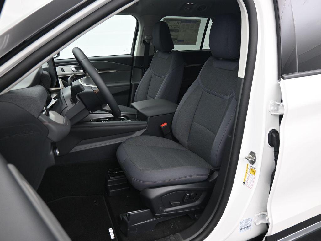 new 2025 Ford Explorer car, priced at $41,440