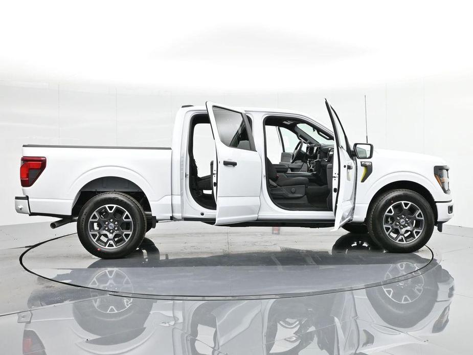 new 2024 Ford F-150 car, priced at $49,595