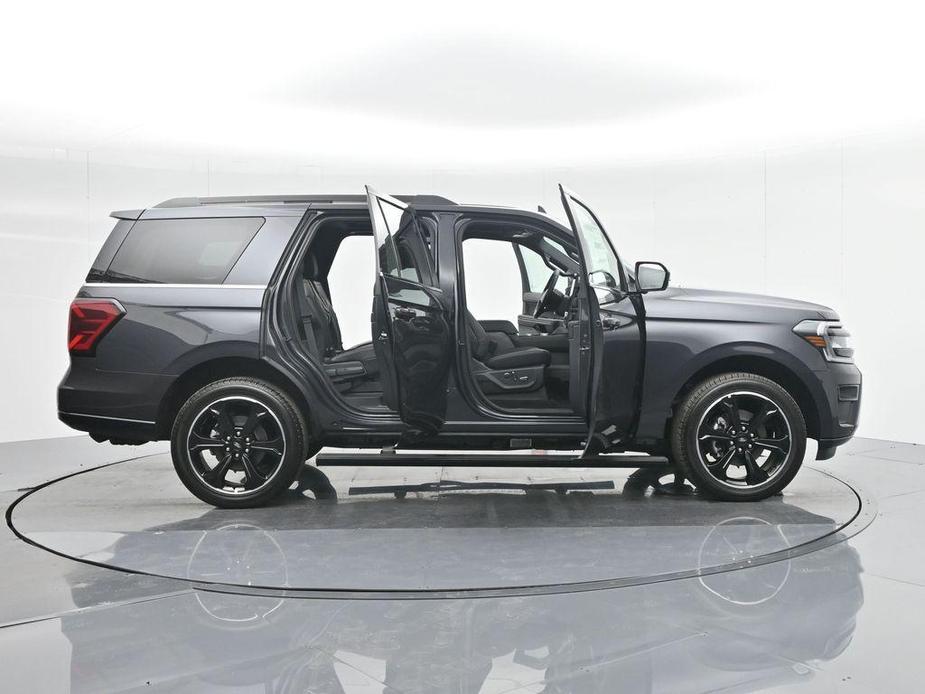 new 2024 Ford Expedition car, priced at $79,070