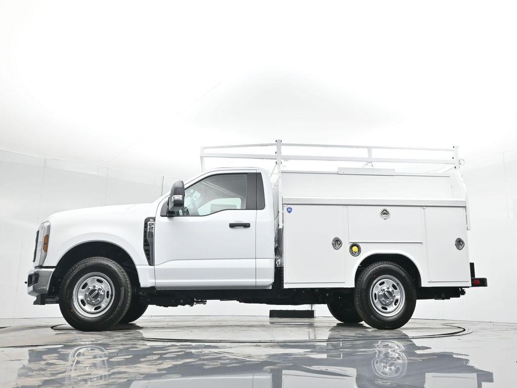 new 2024 Ford F-250 car, priced at $66,455