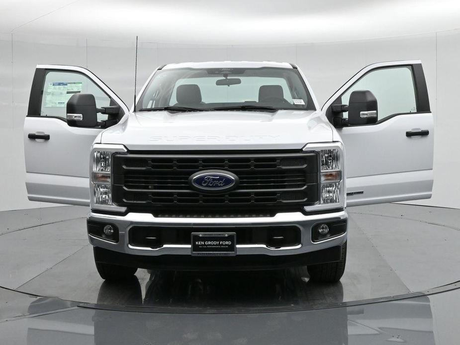 new 2024 Ford F-350 car, priced at $58,230