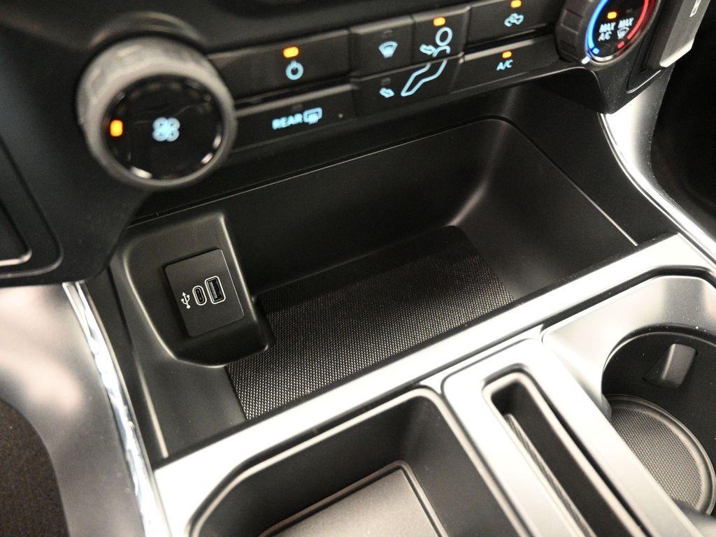 new 2025 Ford F-150 car, priced at $41,051
