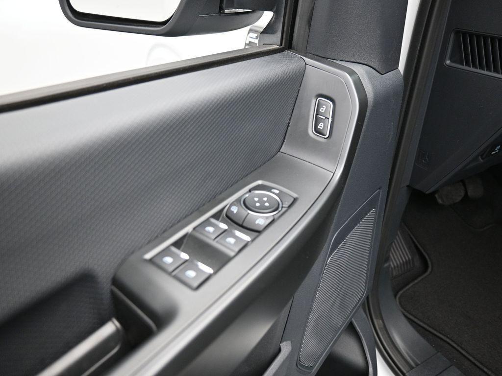 new 2025 Ford F-150 car, priced at $41,051