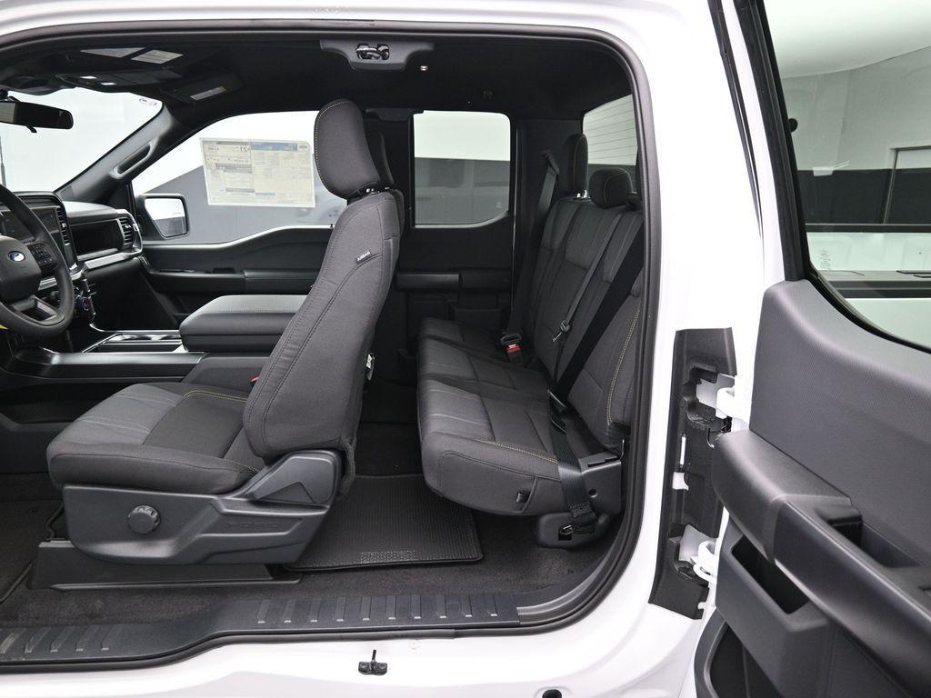 new 2025 Ford F-150 car, priced at $41,051