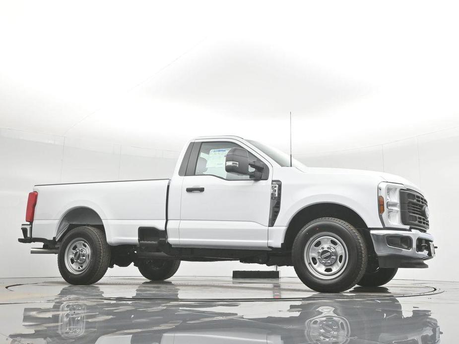 new 2024 Ford F-350 car, priced at $49,300