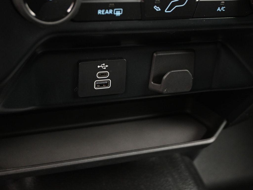 new 2025 Ford F-150 car, priced at $44,935