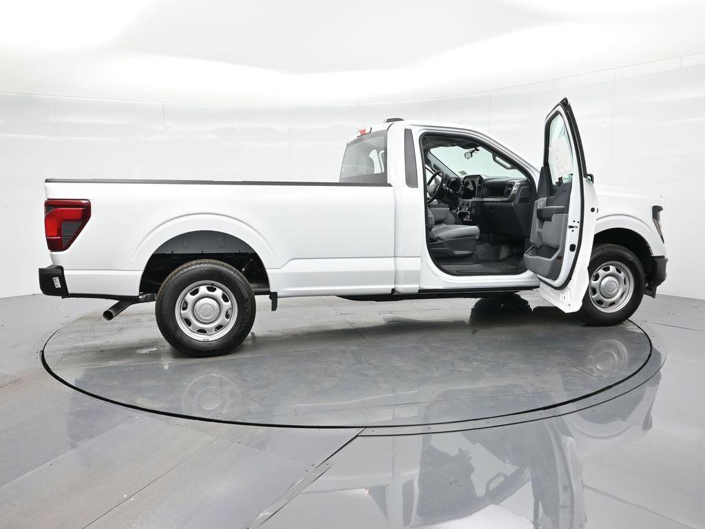 new 2024 Ford F-150 car, priced at $40,735