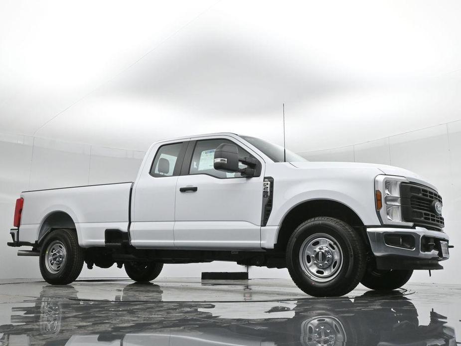 new 2024 Ford F-250 car, priced at $49,400