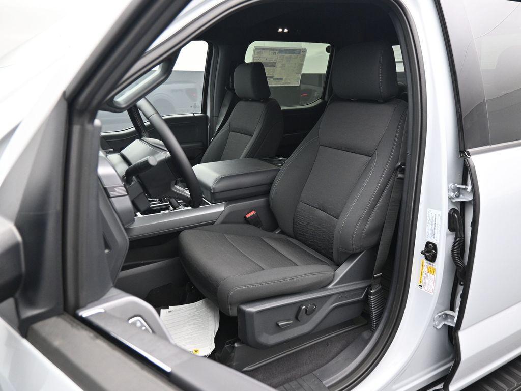 new 2025 Ford F-150 car, priced at $61,575