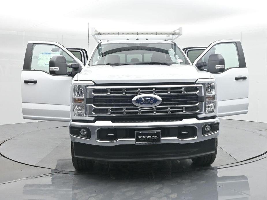 new 2024 Ford F-350 car, priced at $65,789