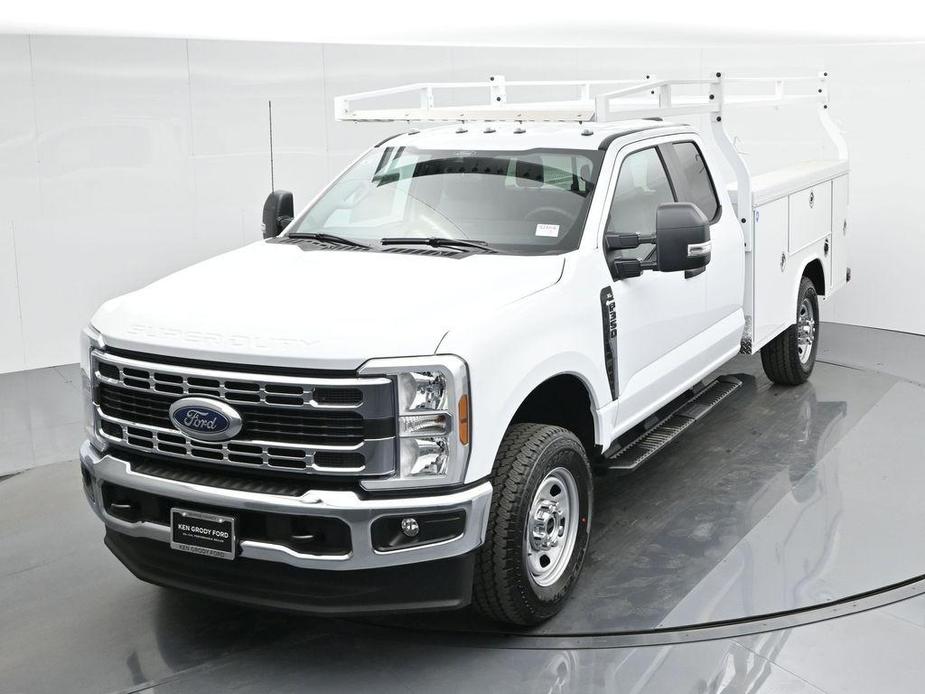 new 2024 Ford F-350 car, priced at $65,789