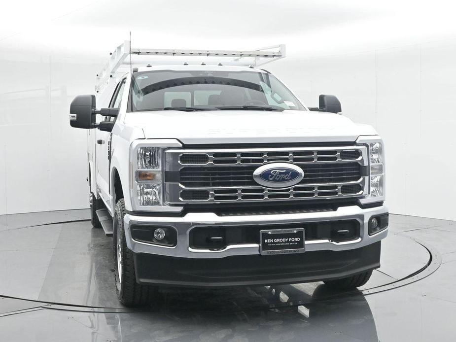 new 2024 Ford F-350 car, priced at $65,789