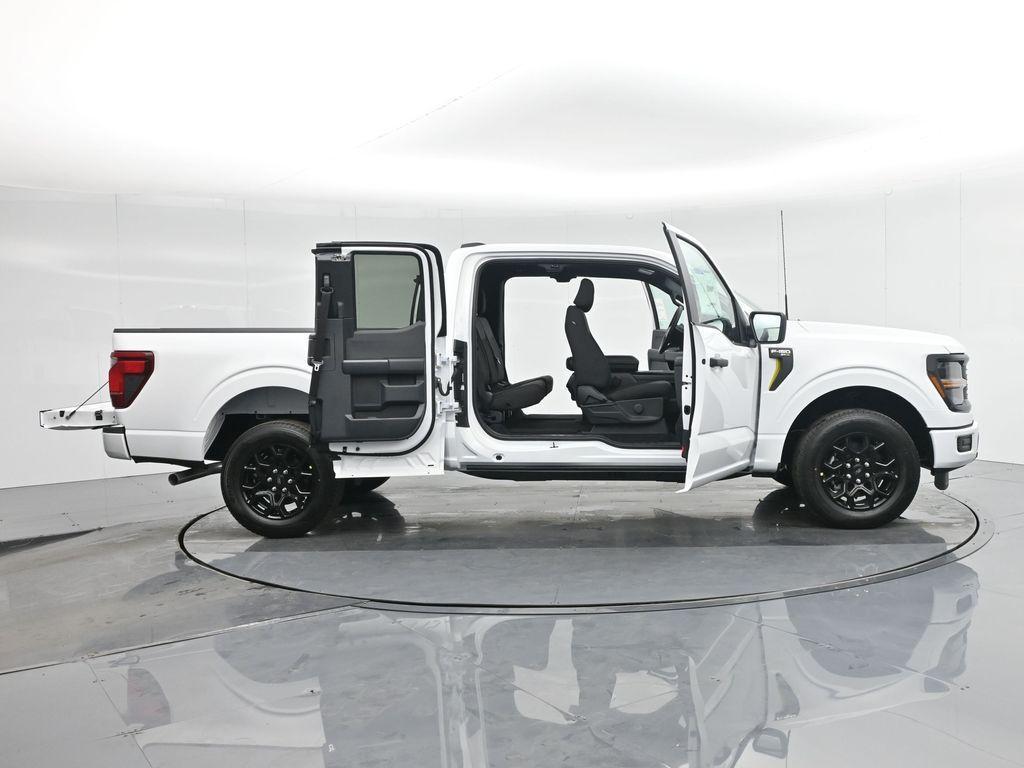 new 2025 Ford F-150 car, priced at $40,957