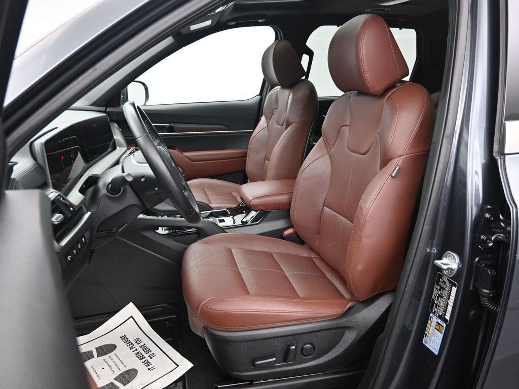 used 2023 Kia Telluride car, priced at $35,600