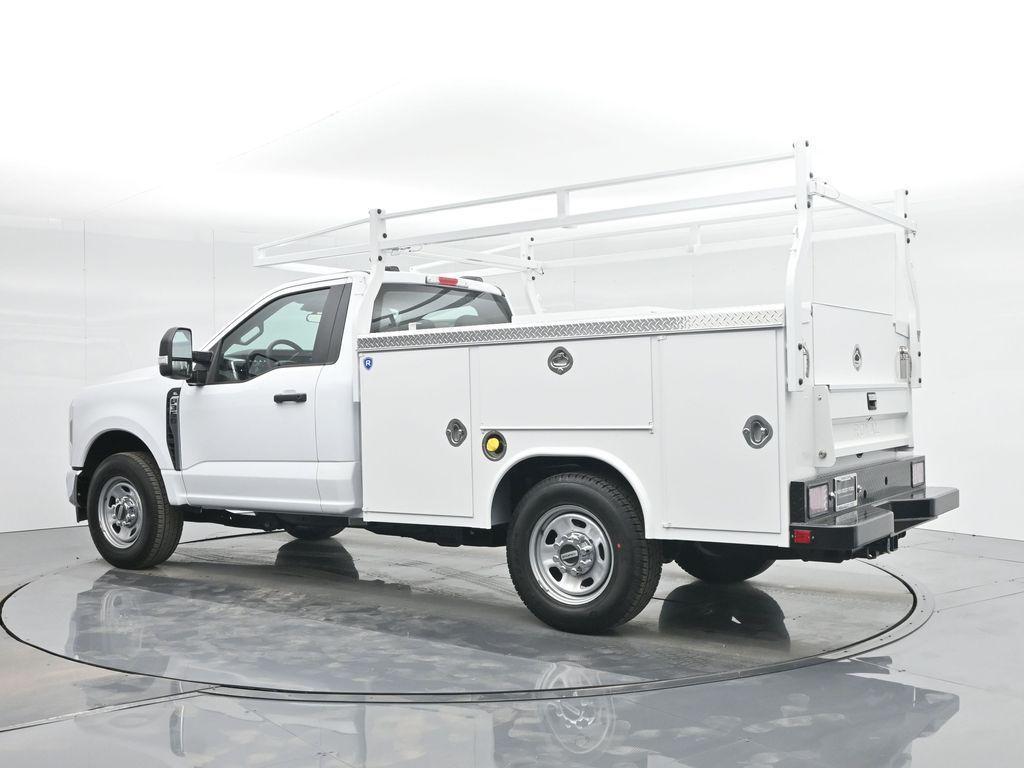 new 2024 Ford F-350 car, priced at $66,387