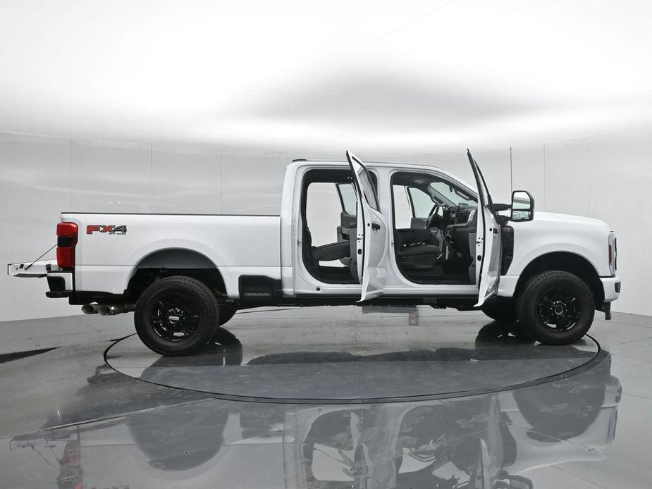 new 2024 Ford F-250 car, priced at $69,720