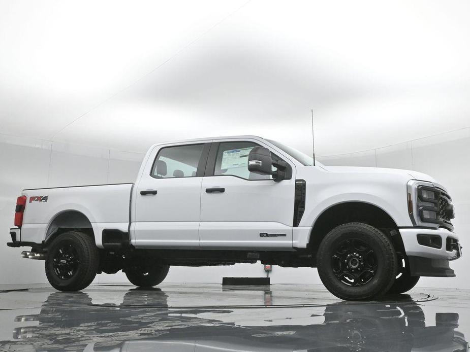 new 2024 Ford F-250 car, priced at $69,720