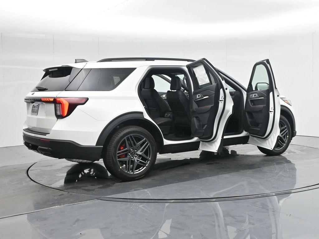 new 2025 Ford Explorer car, priced at $47,860