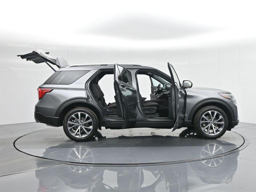 new 2025 Ford Explorer car, priced at $60,300