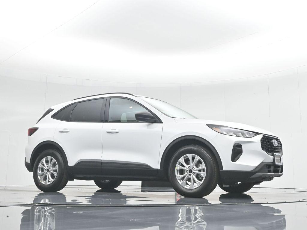 new 2025 Ford Escape car, priced at $29,620