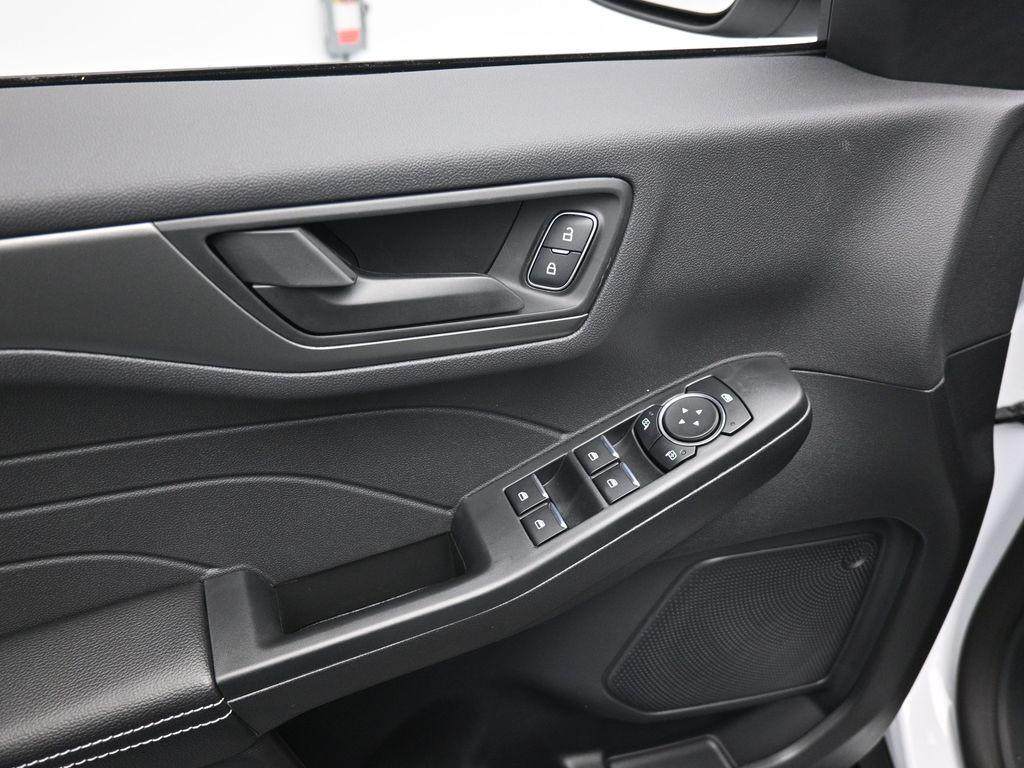 new 2025 Ford Escape car, priced at $29,620
