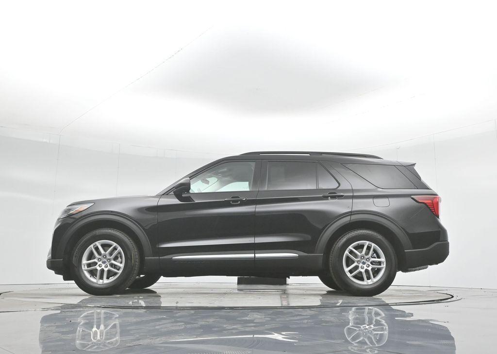 new 2025 Ford Explorer car, priced at $38,602