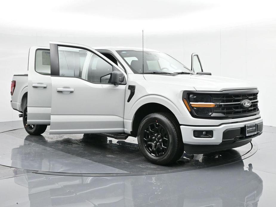 new 2024 Ford F-150 car, priced at $52,570