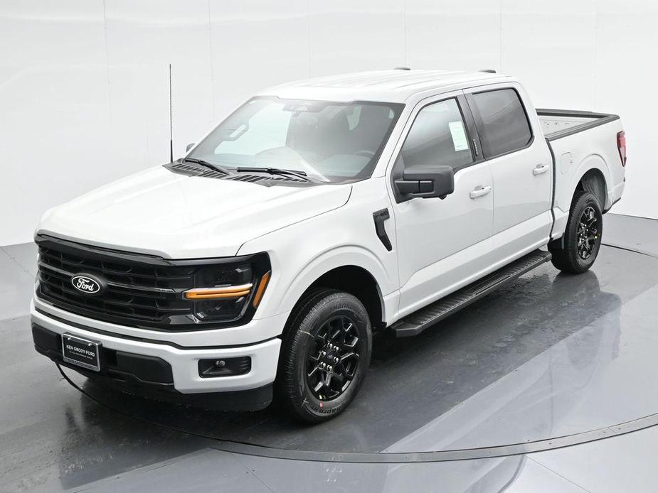 new 2024 Ford F-150 car, priced at $52,570