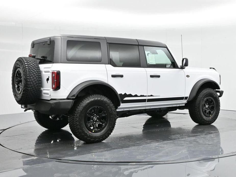 new 2024 Ford Bronco car, priced at $65,370