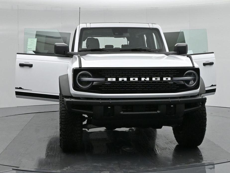 new 2024 Ford Bronco car, priced at $65,370