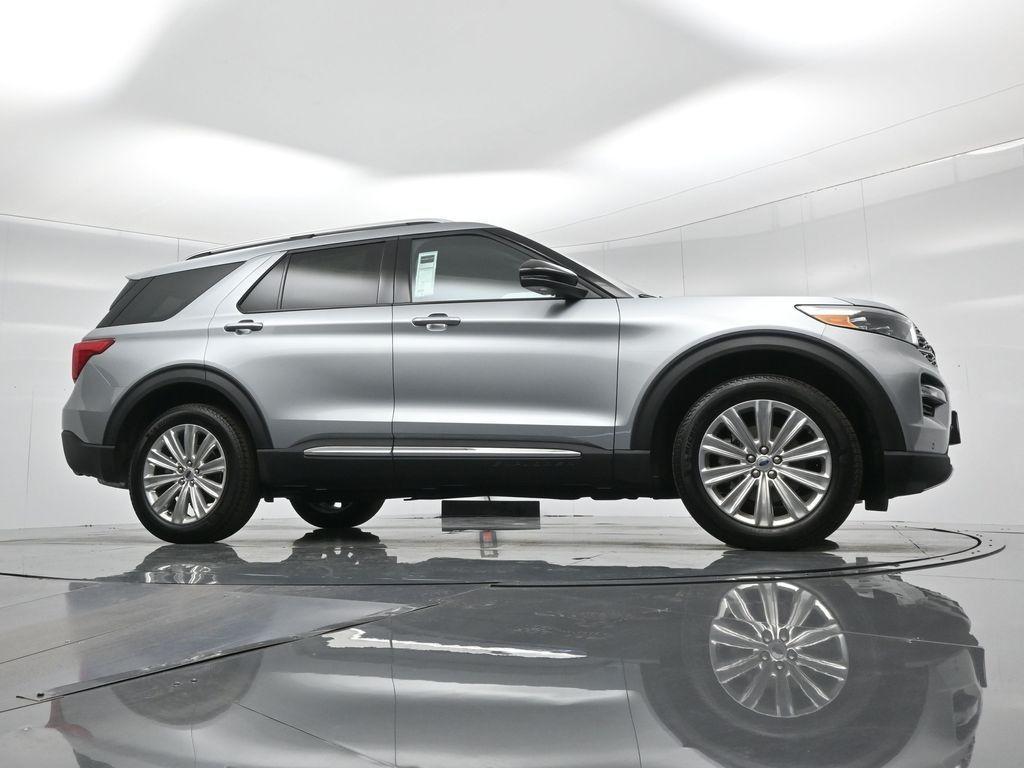 new 2024 Ford Explorer car, priced at $52,920