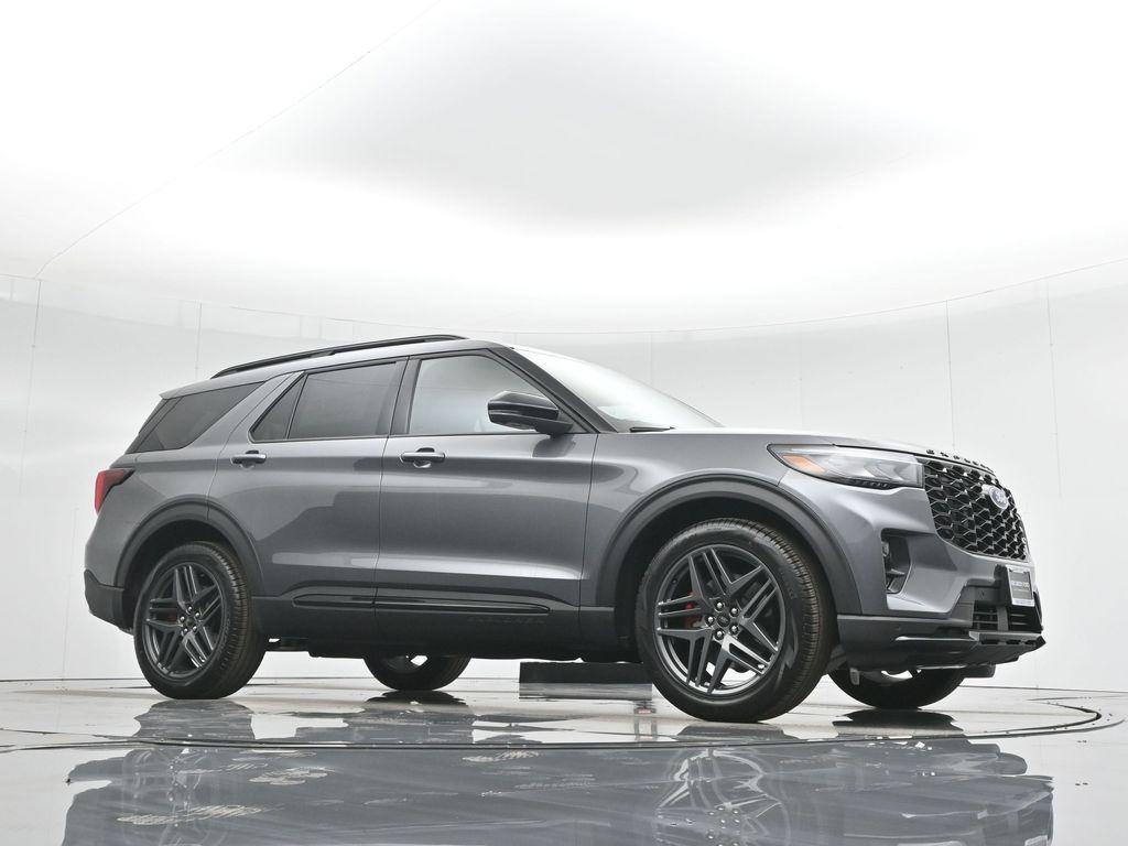 new 2025 Ford Explorer car, priced at $60,300