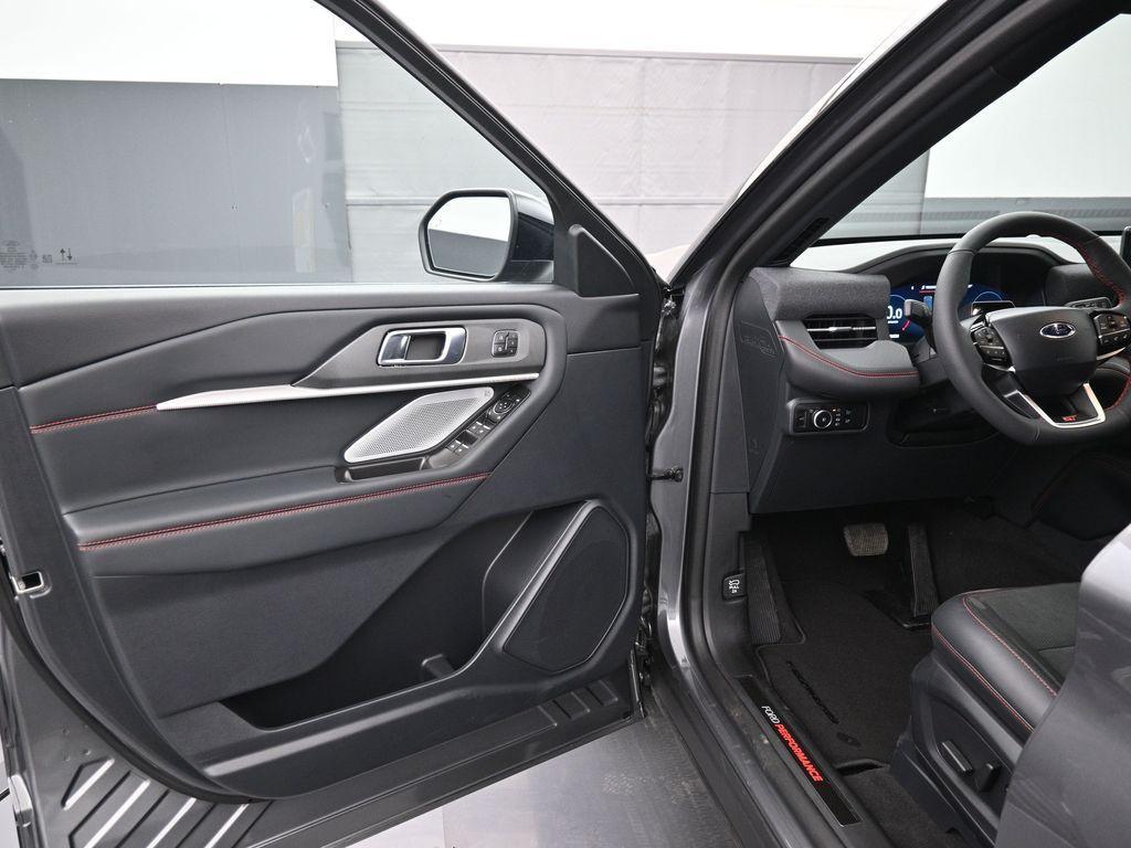 new 2025 Ford Explorer car, priced at $60,300