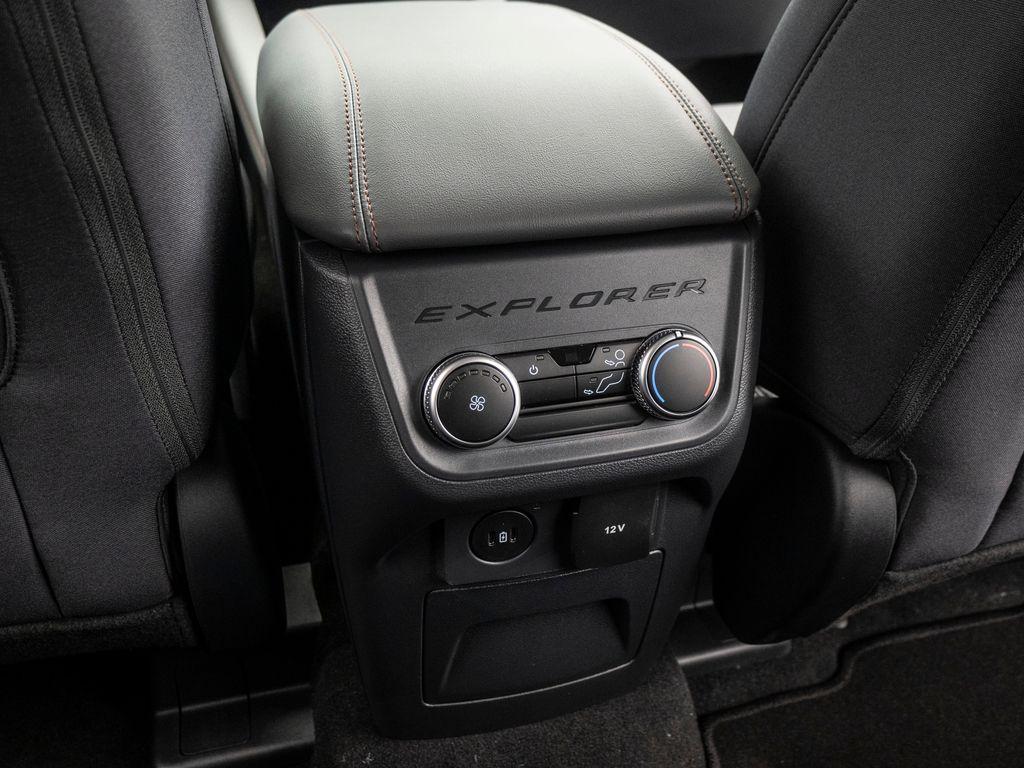 new 2025 Ford Explorer car, priced at $40,675