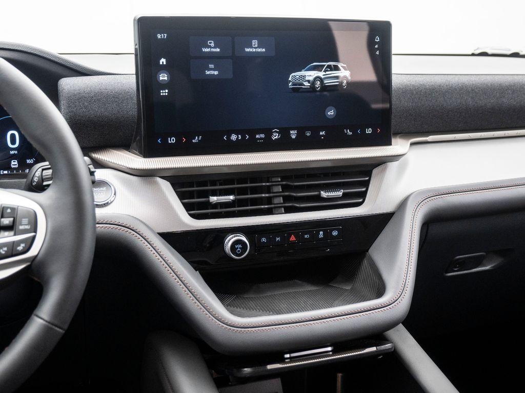 new 2025 Ford Explorer car, priced at $40,675