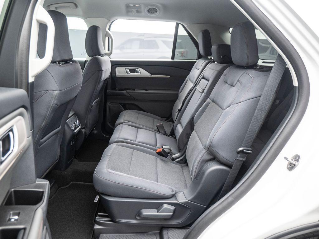 new 2025 Ford Explorer car, priced at $40,675