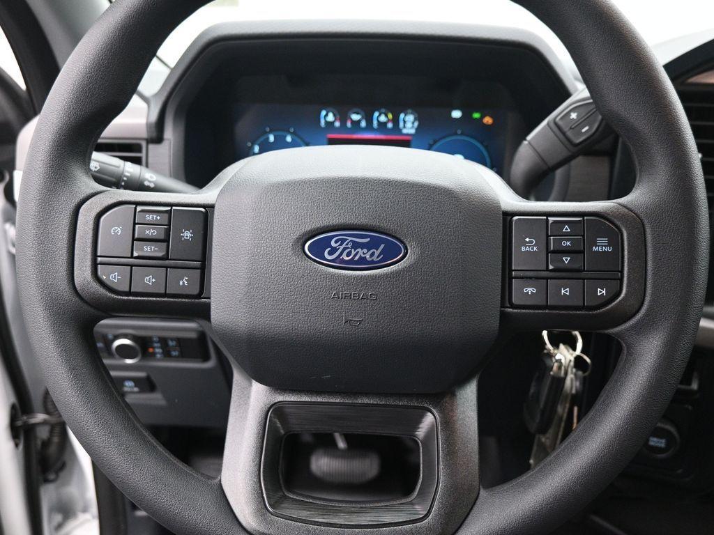 new 2025 Ford F-150 car, priced at $40,164