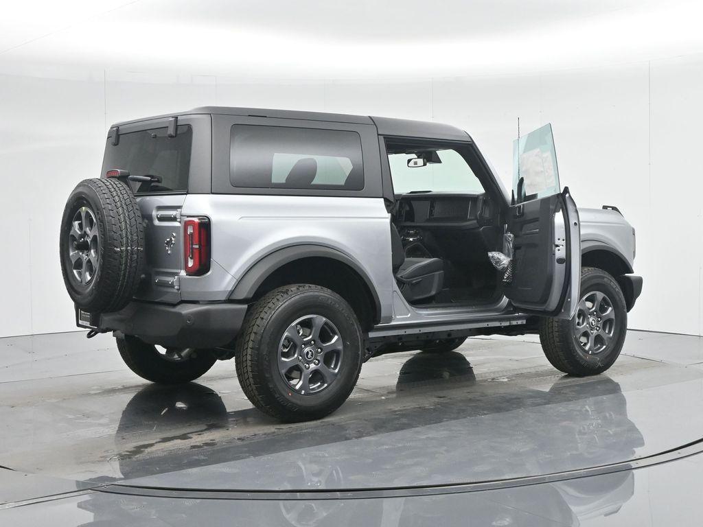 new 2024 Ford Bronco car, priced at $45,915