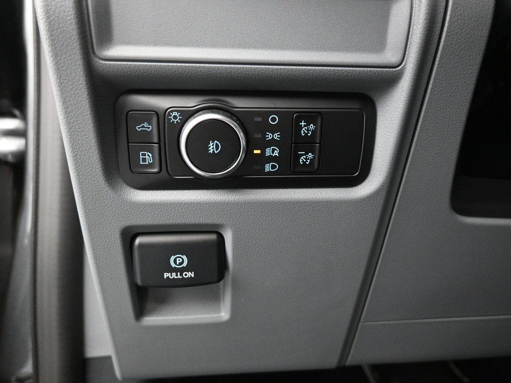 new 2025 Ford F-150 car, priced at $49,686