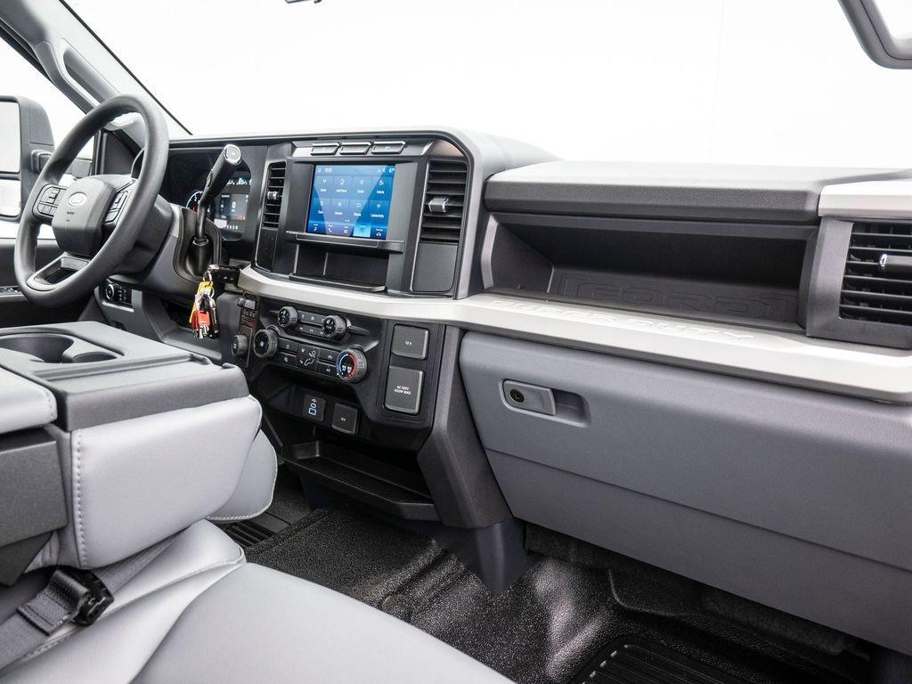 new 2024 Ford F-350 car, priced at $76,604