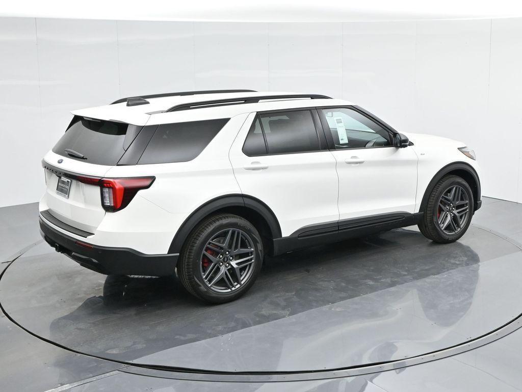 new 2025 Ford Explorer car, priced at $51,340